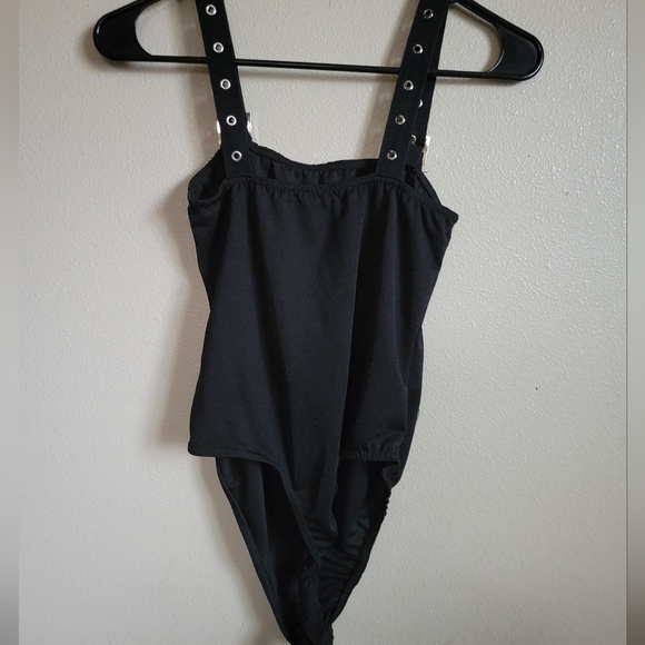 PrettyLittleThing- Black bodysuit - Picture 2 of 4